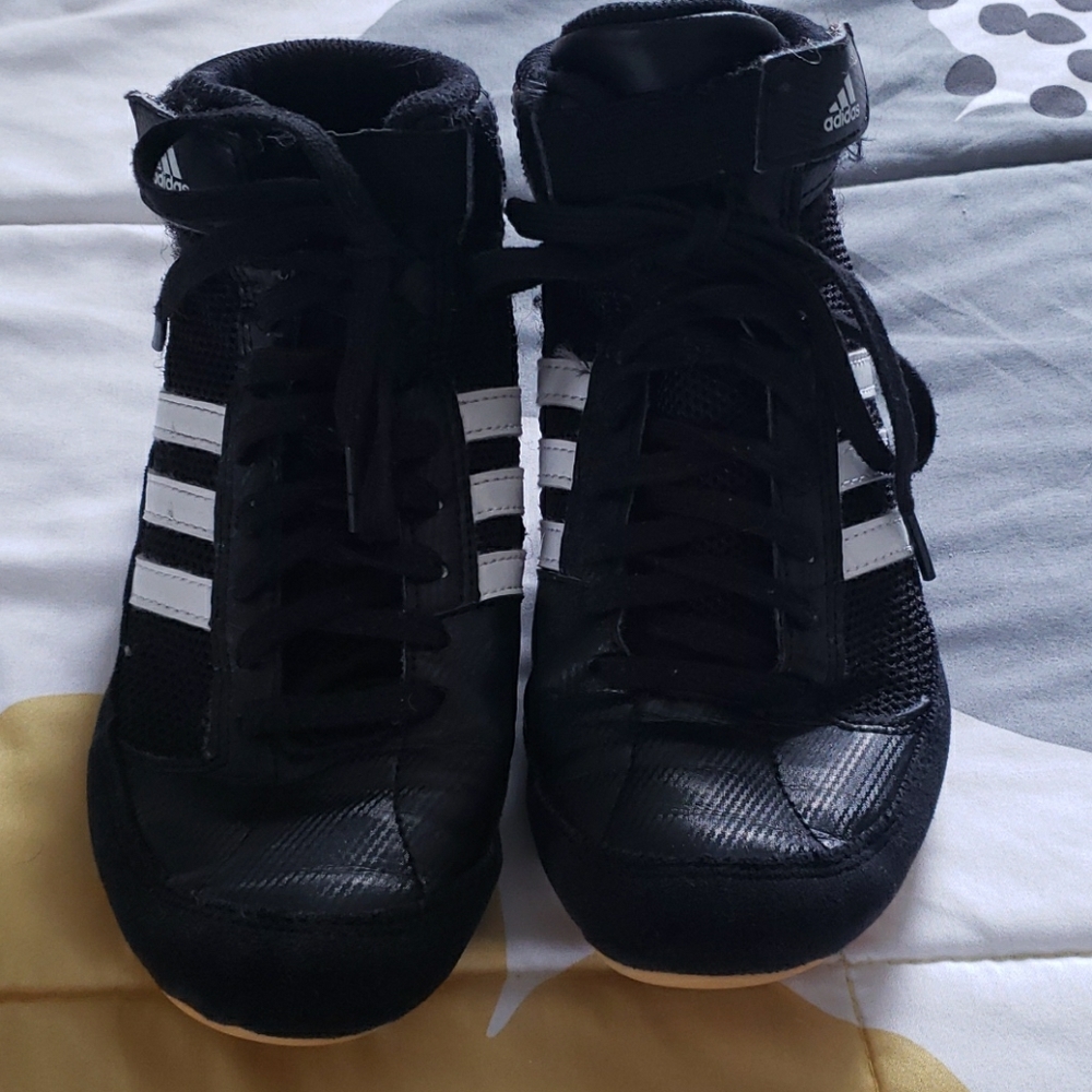 Youth wrestling shoes